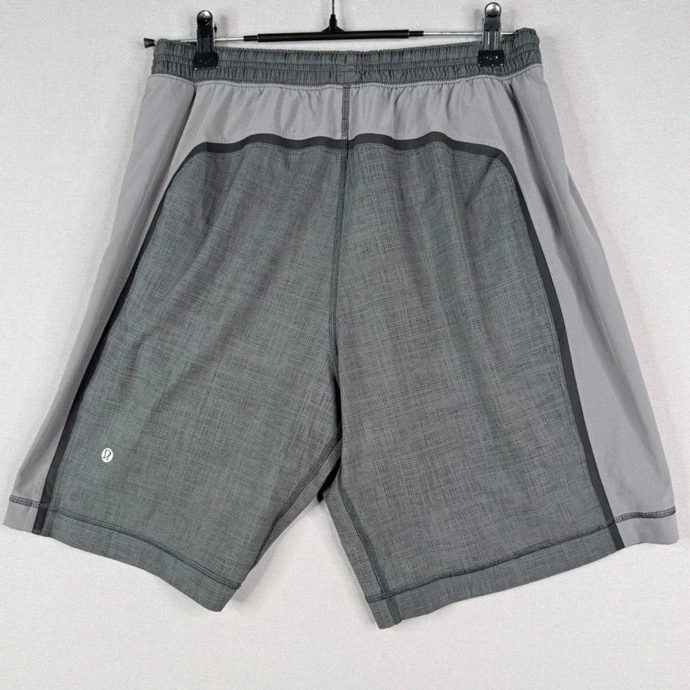 Lululemon Pace Breaker Shorts Mens M Gray Lined Athletic Running Training 9in